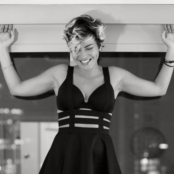 Meet your Posher, Candice - Picture 6 of 6